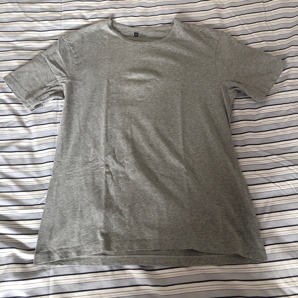 Gap men’s shirt size L